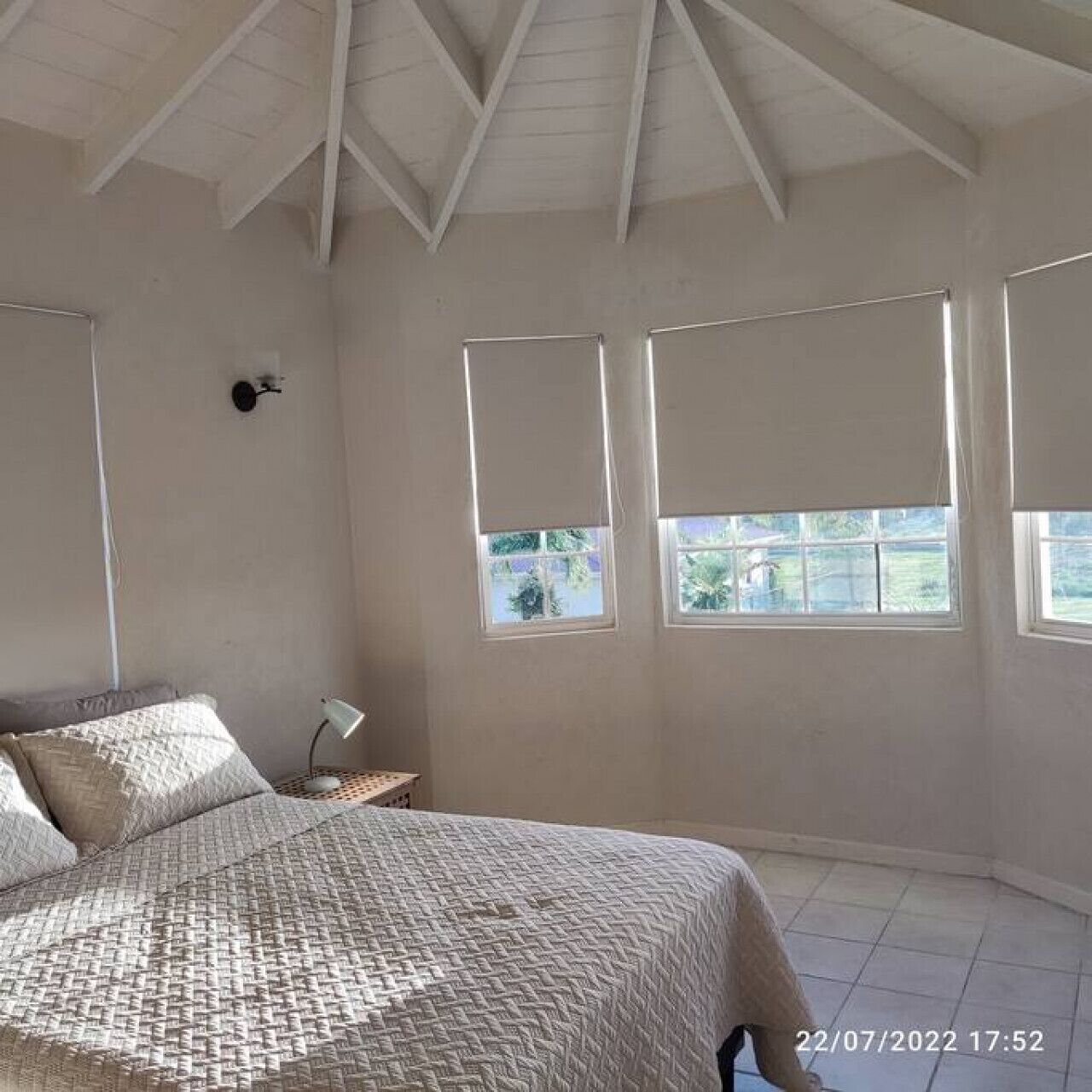 2 bedrooms, desk, iron/ironing board, WiFi