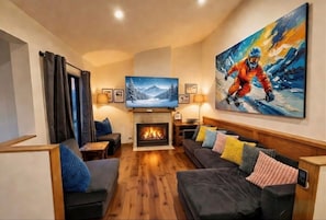 Smart TV, fireplace, stereo, computer monitors