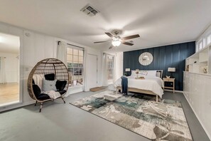 3 bedrooms, iron/ironing board