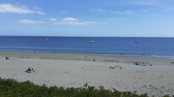 Sun-loungers, beach towels