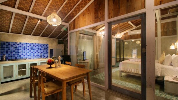 Luxury Double Room | In-room dining - Casa Batu Belig  (Seminyak)