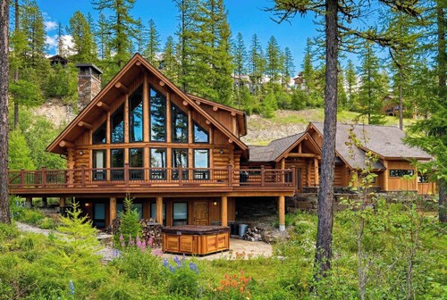 New, Amazing Views, Ski In/Out, Sleeps 10!