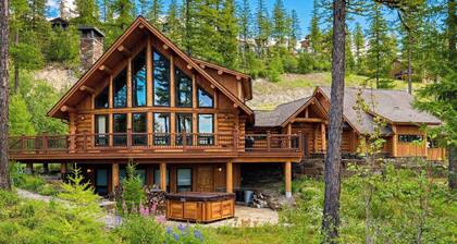 New, Amazing Views, Ski In/Out, Sleeps 10!