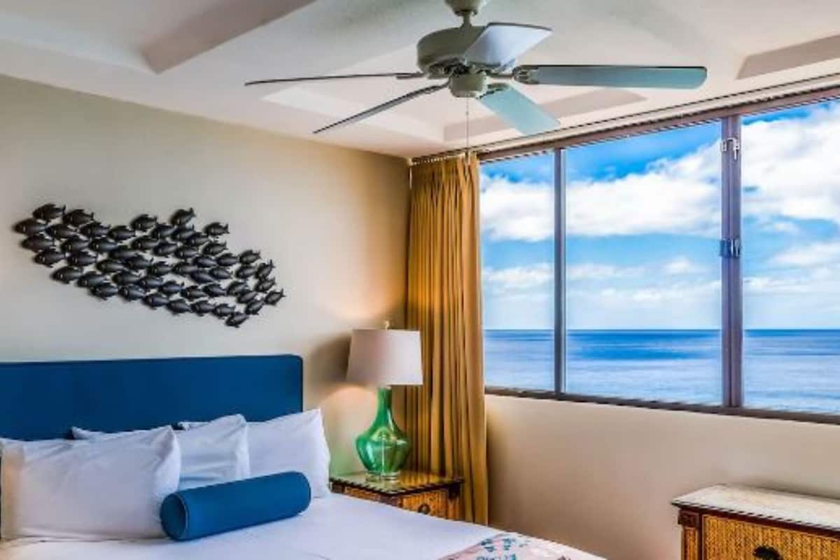 1 bedroom, blackout curtains, free WiFi, bed sheets