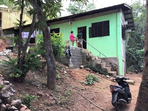 Simple and quite  _ 5 minutes walk to maintown