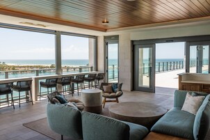 3 restaurants, breakfast, lunch, dinner served; Mediterranean cuisine 