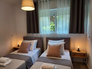 2 dormitorios, escritorio, sistema de insonorización