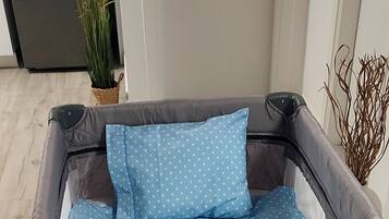 2 slaapkamers, een bureau, geluiddichte muren