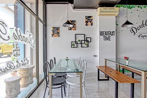 Capital O 92295 Double Tree