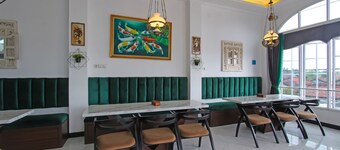 Capital O 92105 A'shanti Inn