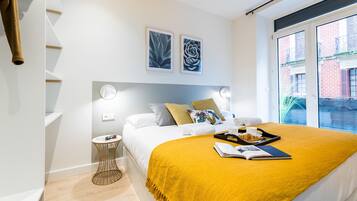 2 makuuhuonetta, silitysrauta/-lauta, ilmainen Wi-Fi, vuodevaatteet