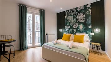 4 chambres, fer et planche à repasser, Wi-Fi gratuit, draps fournis