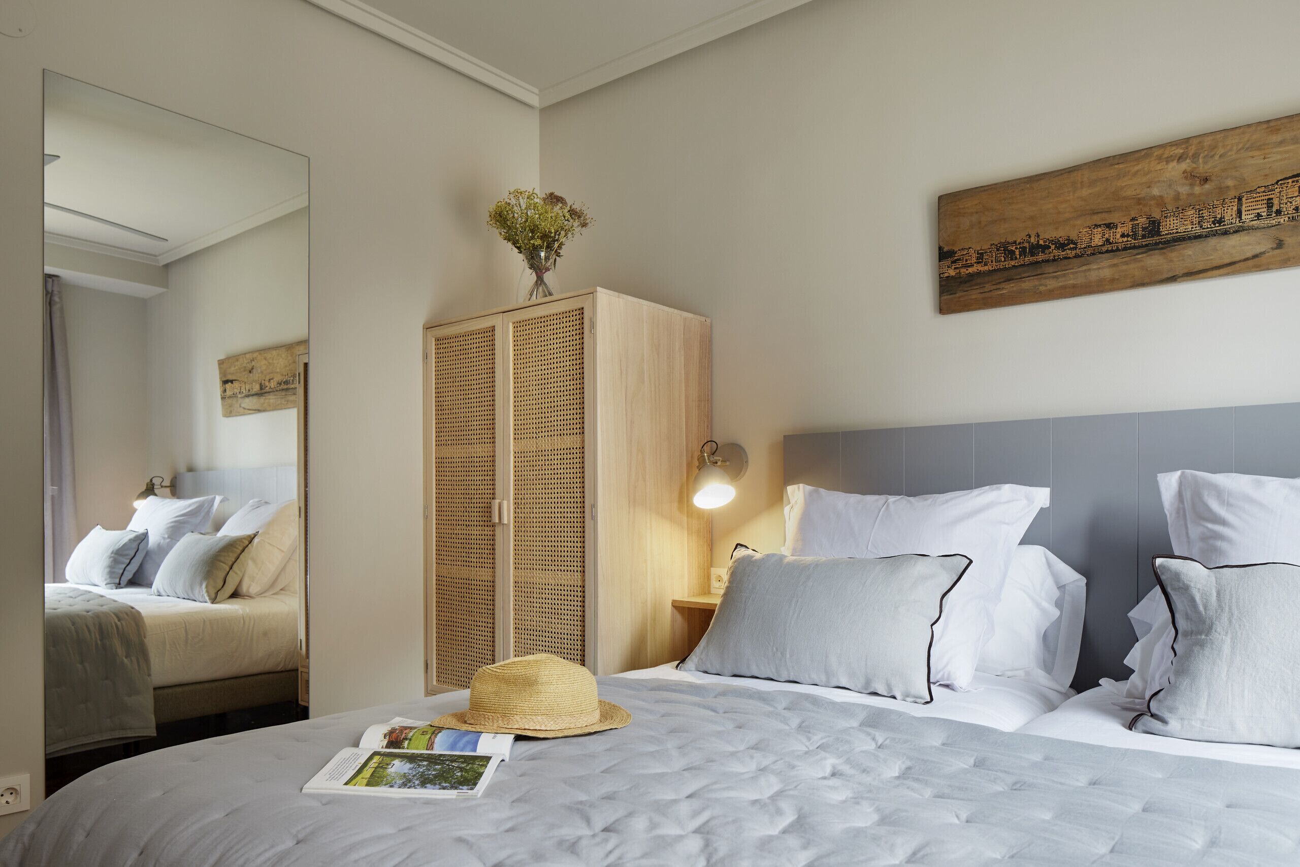 3 habitaciones, tabla de planchar con plancha y wifi gratis 