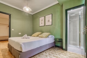 4 Schlafzimmer, Bügeleisen/Bügelbrett, kostenloses WLAN, Bettwäsche