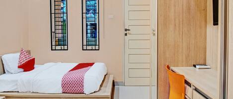 Deluxe Twin Room | Free WiFi, bed sheets