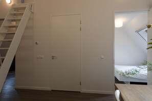 2 bedrooms, free WiFi, bed sheets - Beautiful and comfortable apartment within walking/biking distance of forest, dunes and beach. (Oostkapelle)