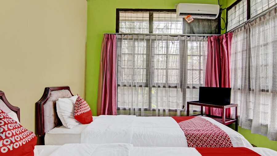 OYO 92331 Rindu Sempadan Cottage Near Taman Wisata Rindu Sempadan