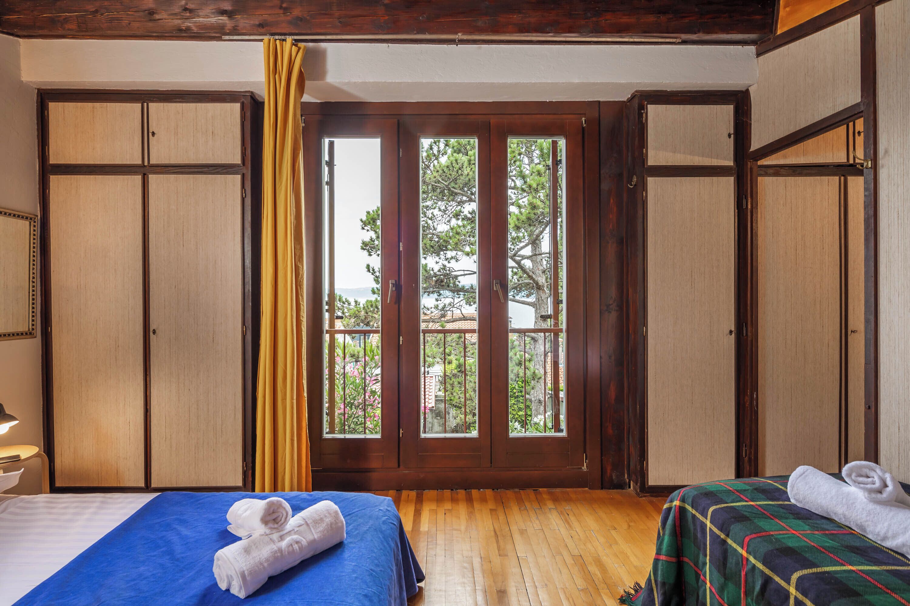 Familienhaus, Mehrere Schlafzimmer, Meerseite (Lovely Holiday Home By The Sea) | 2 Schlafzimmer, laptopgeeigneter Arbeitsplatz, kostenloses WLAN