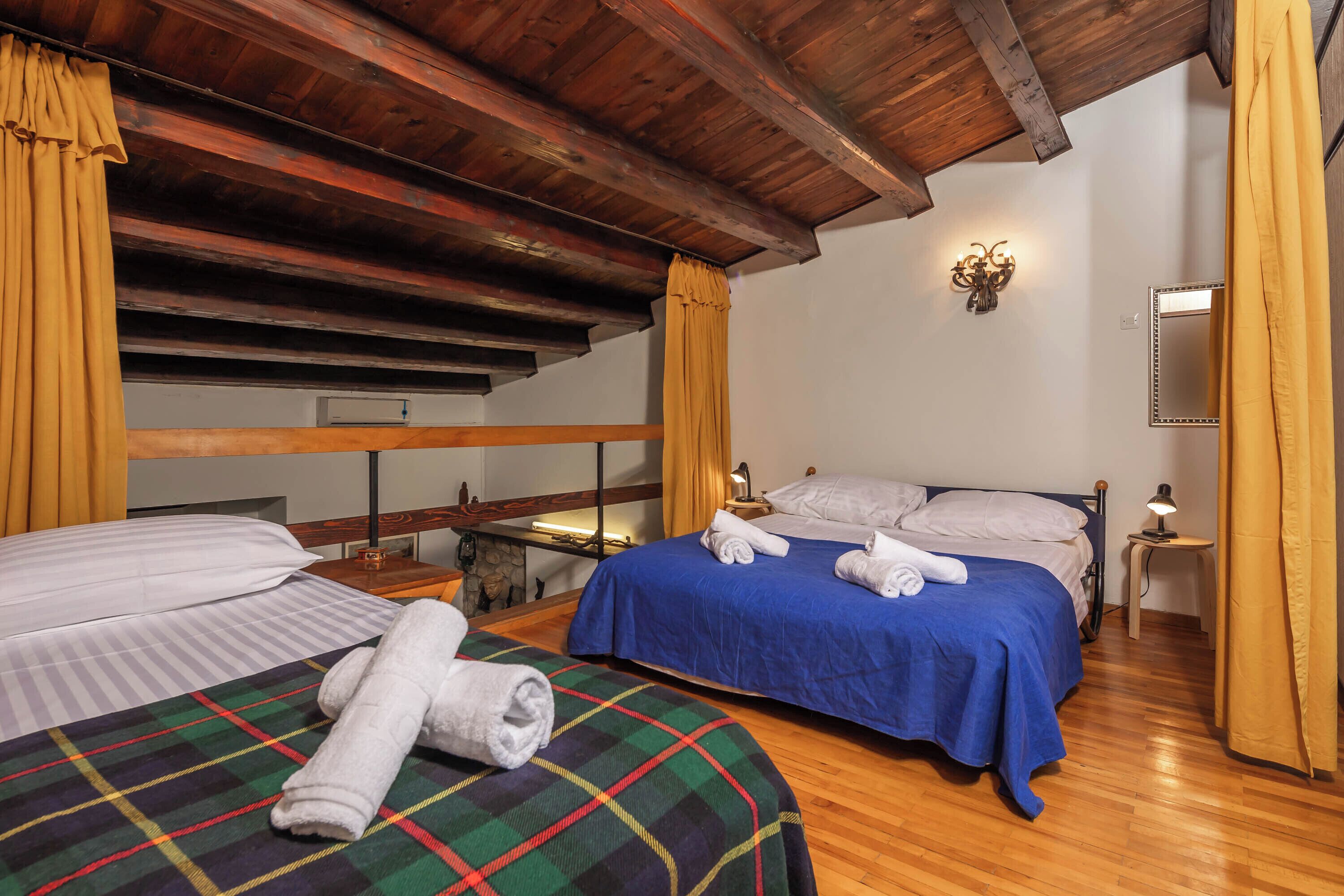 Familienhaus, Mehrere Schlafzimmer, Meerseite (Lovely Holiday Home By The Sea) | 2 Schlafzimmer, laptopgeeigneter Arbeitsplatz, kostenloses WLAN