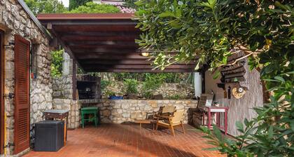 Lovely Holiday Home By The Sea