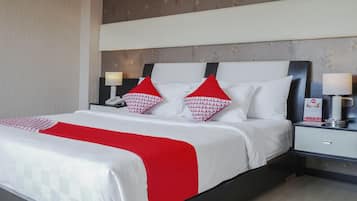 Deluxe Double Room | Desk, laptop workspace, free WiFi, bed sheets