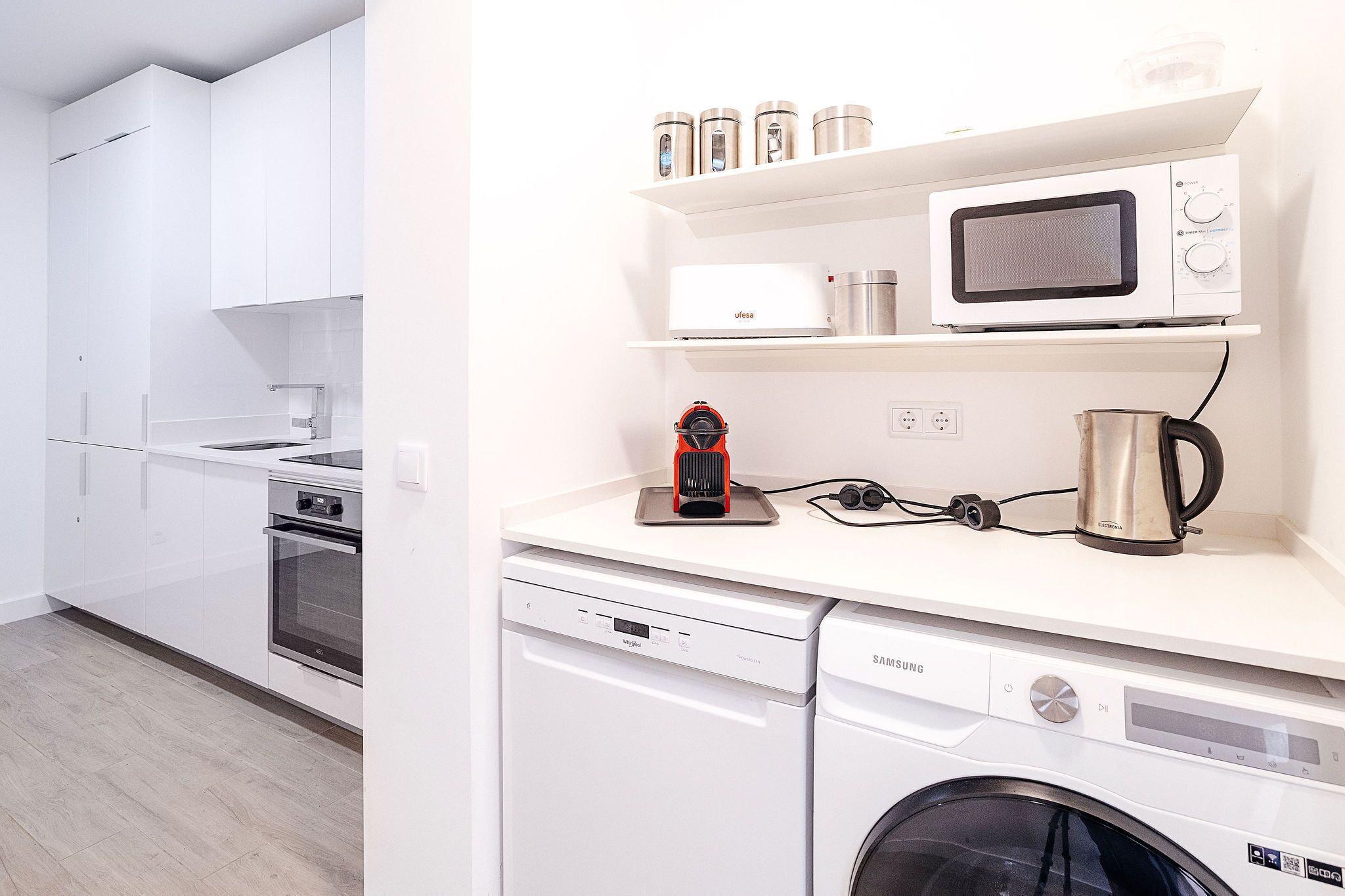 Photo - Oura Villa V2 Flores