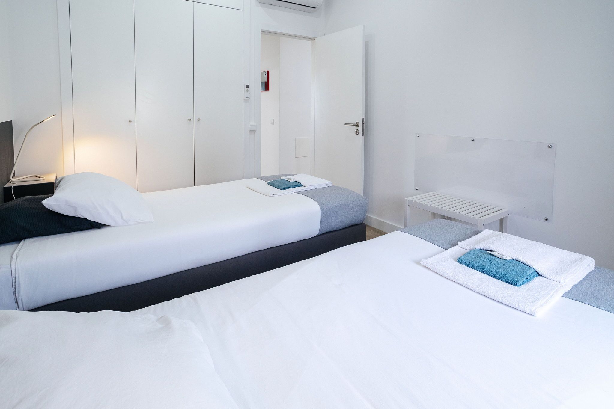 Photo - Oura Villa V2 Flores