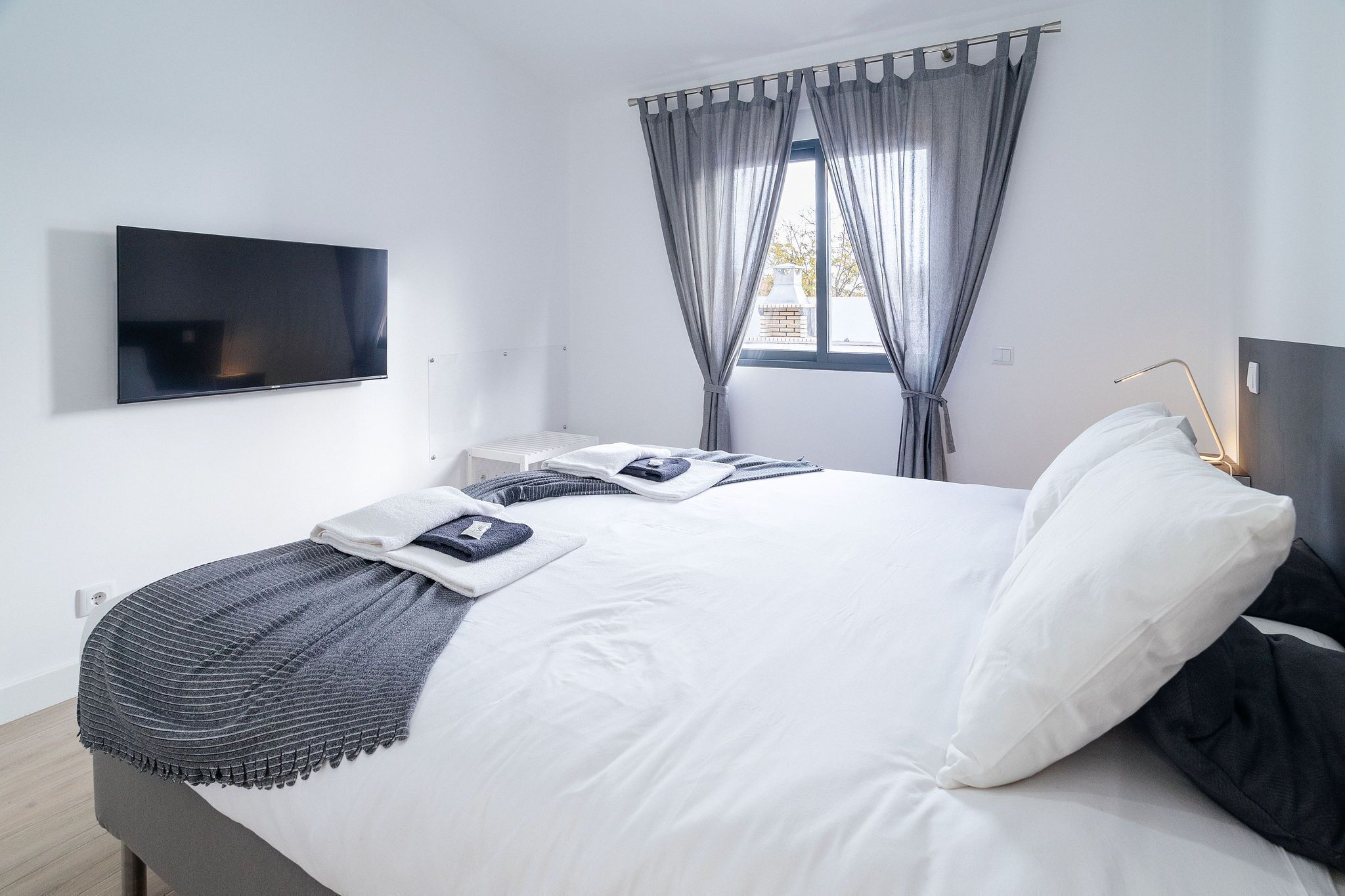 Photo - Oura Villa V2 Flores