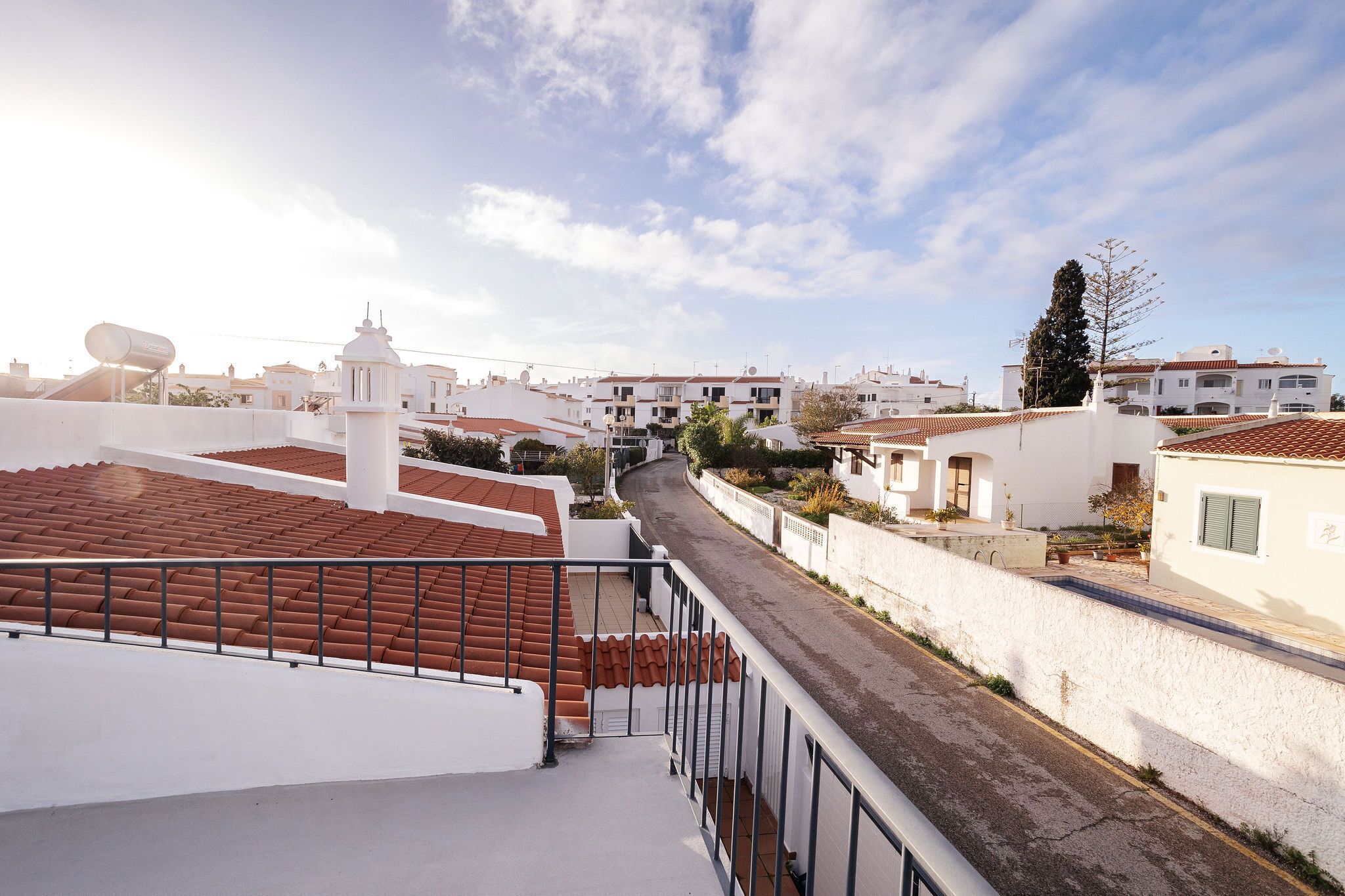 Photo - Oura Villa V2 Flores