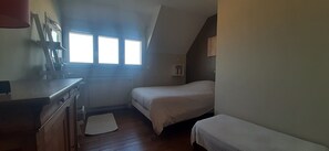 4 bedrooms, iron/ironing board, free WiFi, bed sheets - Feet in the water, 8 people, WIFI (Neufchâtel-Hardelot)