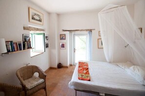 3 chambres, coffres-forts dans les chambres, lit parapluie, Wi-Fi