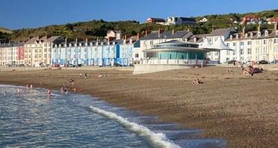 Forester's Retreat Glamping - Dinas View
