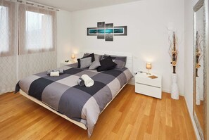1 chambre, fer et planche à repasser, Wi-Fi, draps fournis