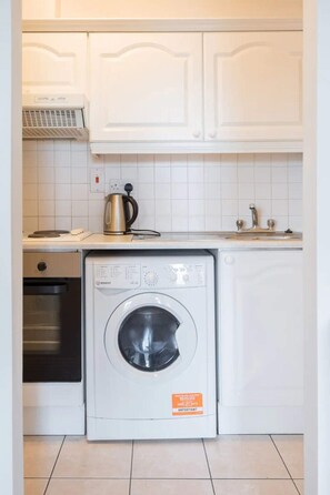 Basic Apartment, Multiple Beds | Interior