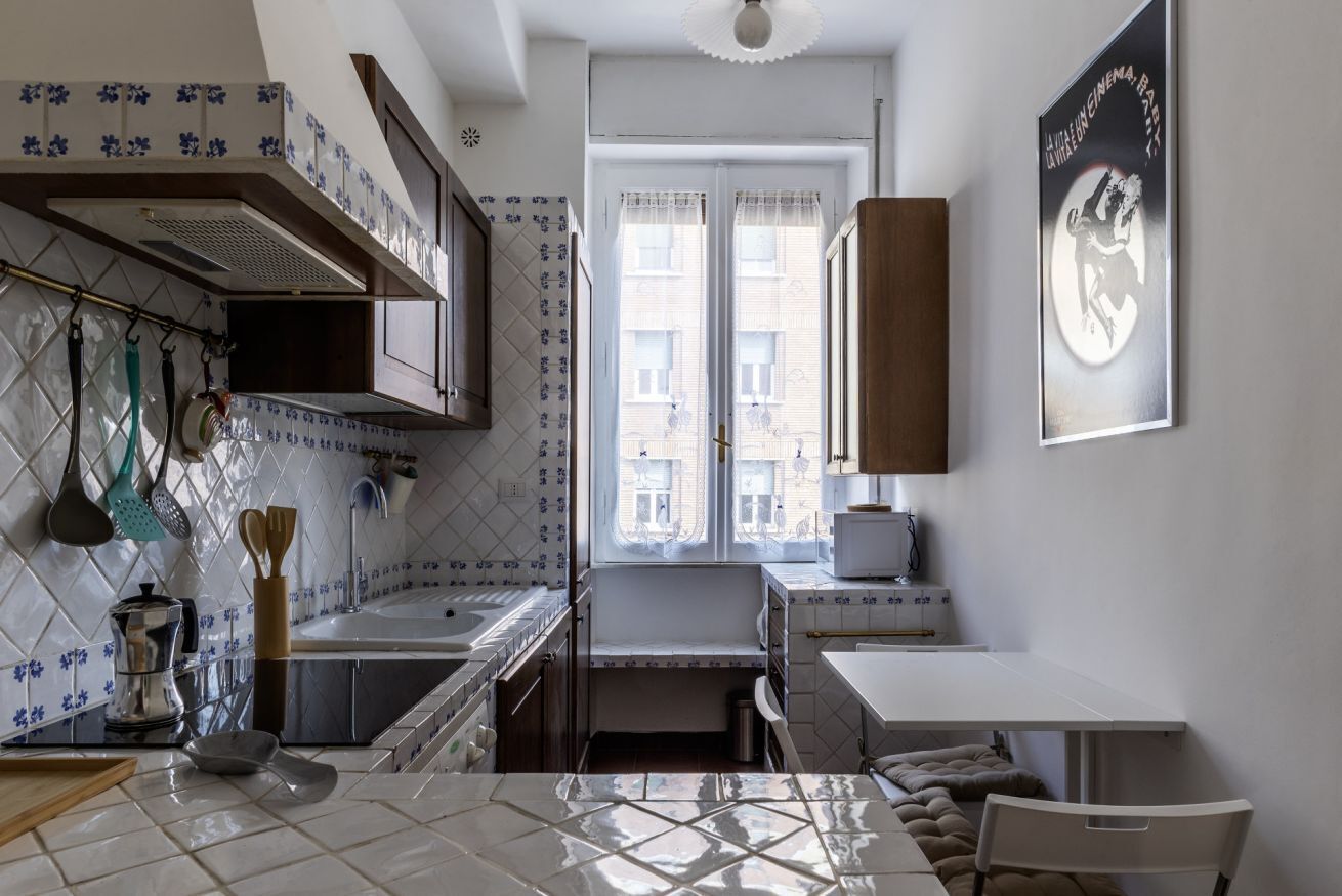 Microondas, parrilla de estufa y tostadora 