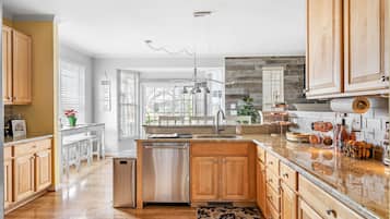 House, Multiple Beds, Fireplace | Private kitchen | Fridge, microwave, oven, stovetop