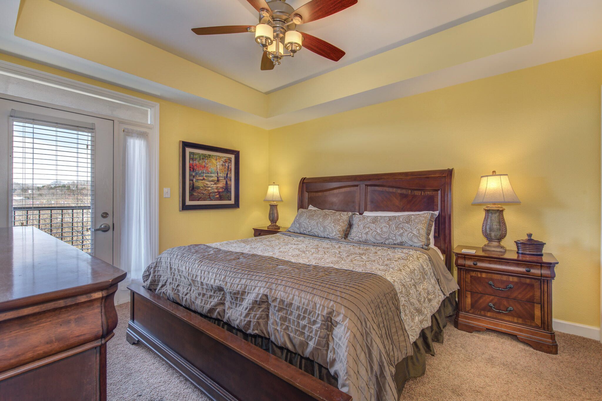 Condo, nhiều giường, bồn tắm thủy lực | 2 phòng ngủ, trang trí khác biệt 