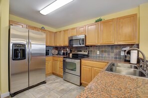 Condo, Multiple Beds, Jetted Tub | Private kitchen | Fridge, microwave, oven, stovetop - Restful Retreat (Sevierville)