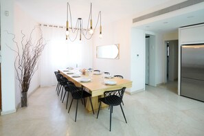 Vila básica | Opções para refeição no quarto