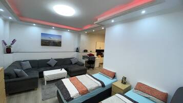 1 Schlafzimmer, Schreibtisch, Bügeleisen/Bügelbrett, kostenloses WLAN