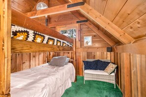 1 chambre, décoration personnalisée, ameublement personnalisé