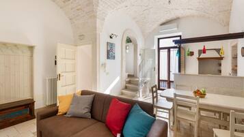 Apartment | Living area