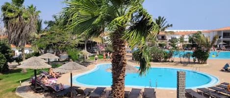 Apartamento | Piscina | Una piscina al aire libre