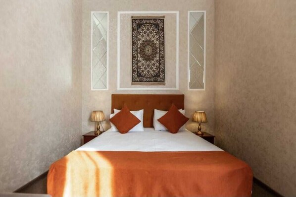 Quarto casal ou duplo básico | 1 quarto, quartos à prova de som, ferros/tábuas de passar roupa