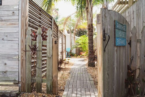Couples Tropical Getaway- Sun kissed stays!