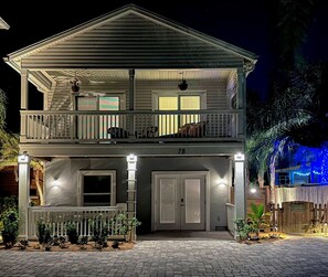 Exterior - Couples Tropical Getaway- Coastal holiday retreat! (St. Augustine Beach)
