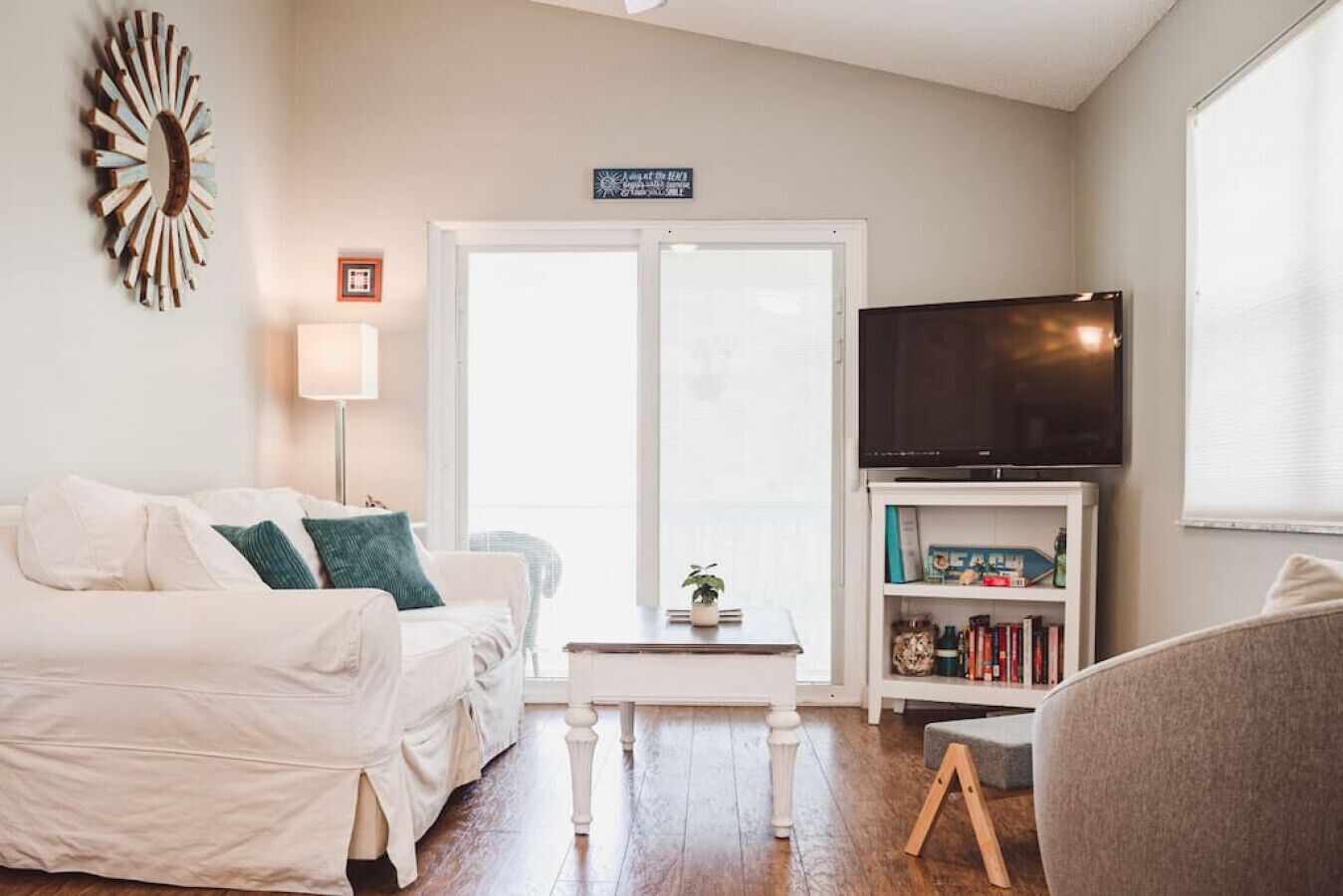 Couples Tropical Getaway- Stay For The Season! - St. Augustine Beach, FL