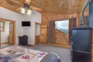 3 bedrooms, individually decorated, individually furnished, free WiFi - The Happy Daze (Sevierville)