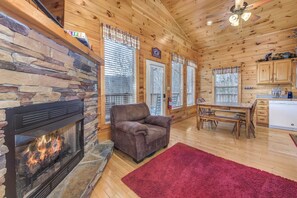 Interior - The Happy Daze (Sevierville)