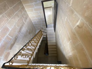 Staircase - Haasta Accomodation (Qormi)